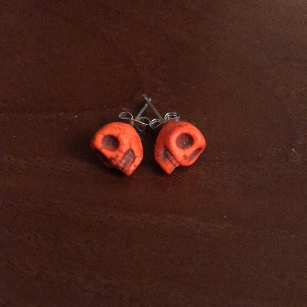 Skull Studs